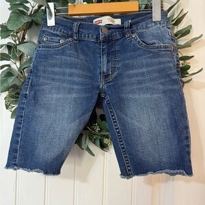 ▪️ 4/$25- Levi’s 511 Slim Cut Off‎ Jean Shorts